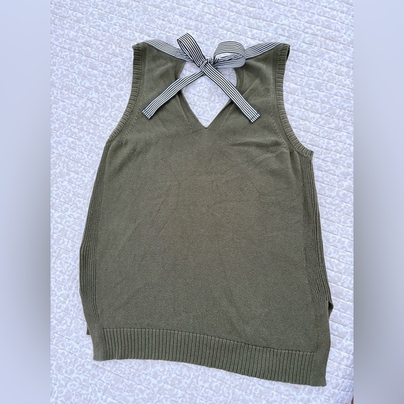 J.Crew Sleeveless Sweater Tank w/ Grosgrain Trim Bow | Soft Moss Green | Size S - Picture 4 of 16